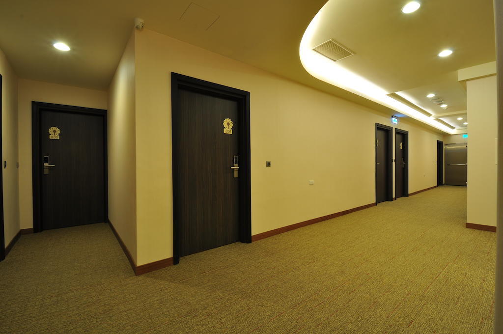Fupin Hotel Хуалянь Экстерьер фото