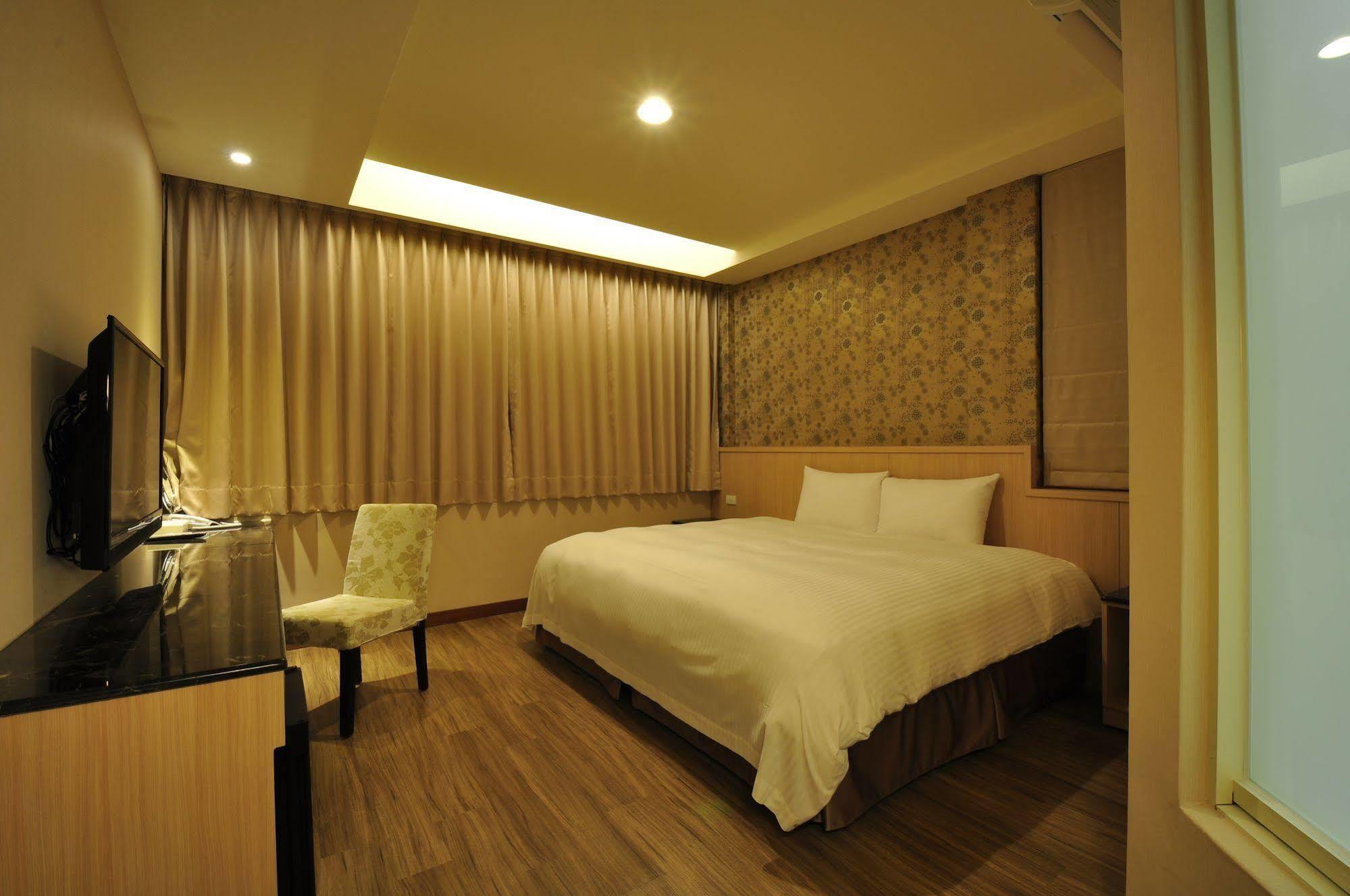 Fupin Hotel Хуалянь Экстерьер фото